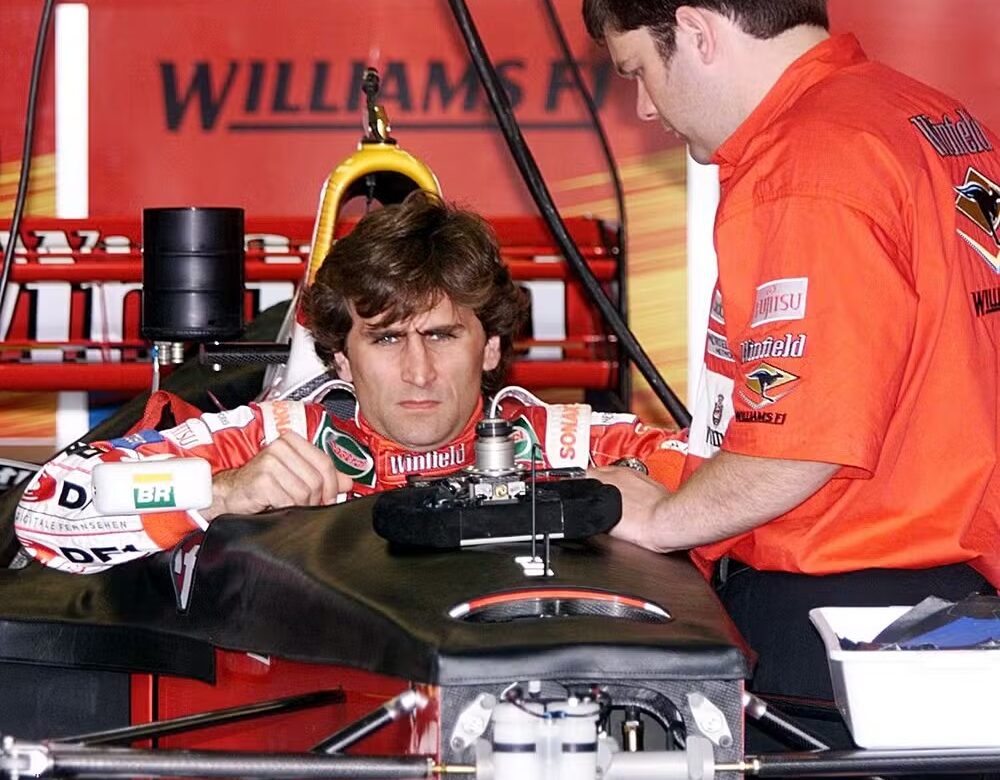 Alex Zanardi, bicampeão da Indy, ex-piloto de Fórmula 1 e campeão paralímpico, morre aos 59 anos