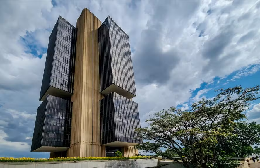 Desenrola: governo vai usar ‘dinheiro esquecido’ nos bancos para cobrir eventual calote em novo programa